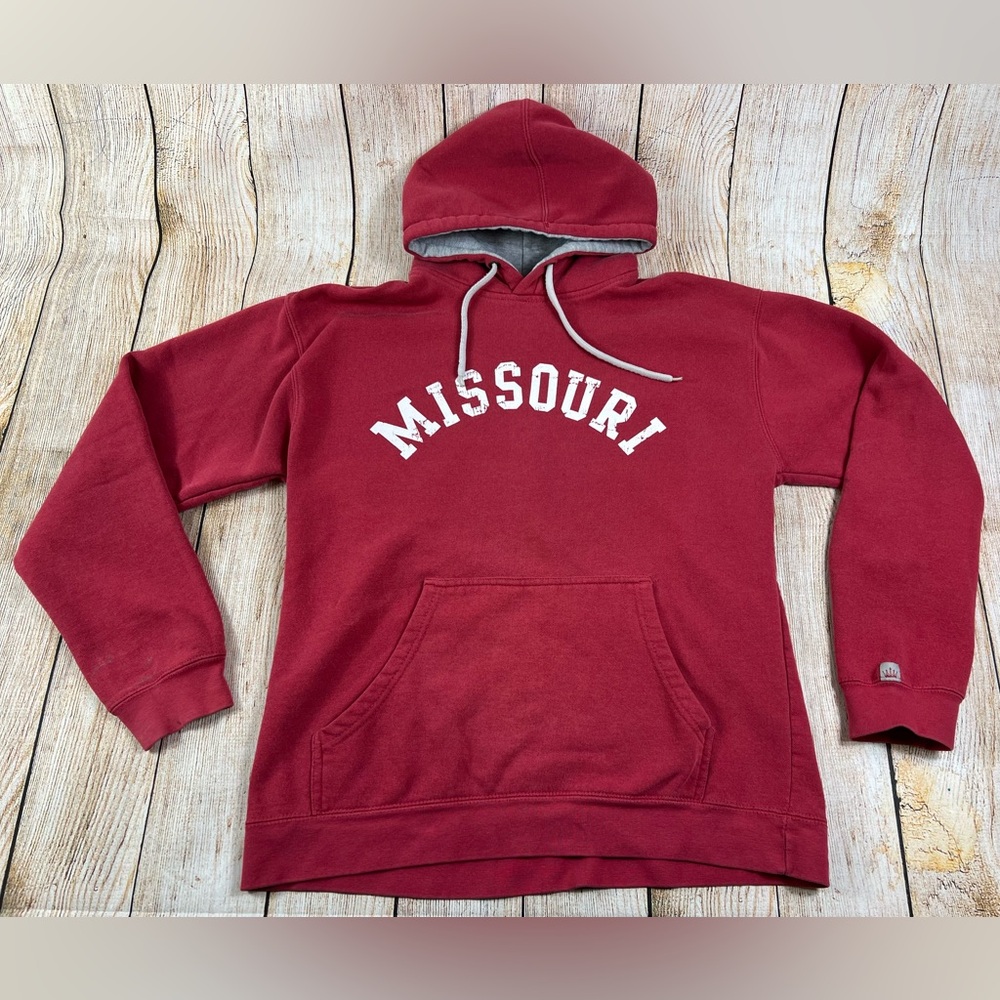 American Crown Missouri State Spellout Red Hoodie Sweatshirt Size Medium